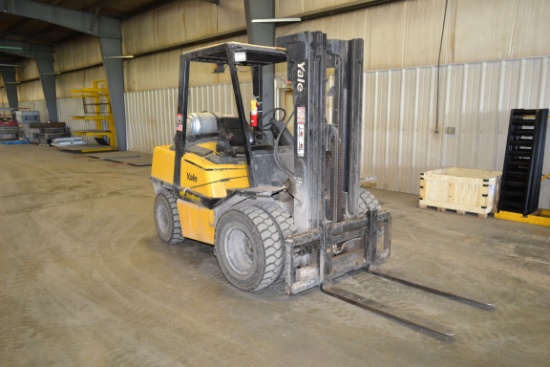 Yale Forklift Model GLP090 w/3-State Lift Side Shift, Adjustable Forks, and Dual Wheel Rubber 90%; S