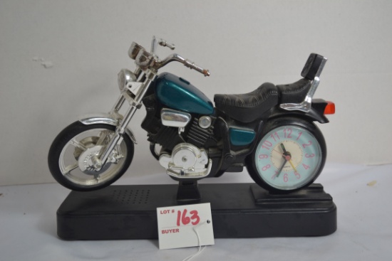 Harley Davidson Battery-Operated Clock; Missing Battery Cover