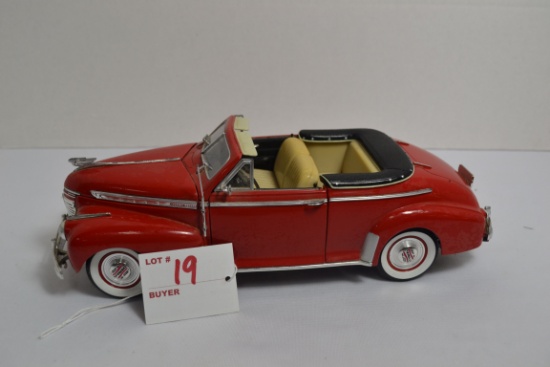 Universal Hobbies H.K. 1941 Chevrolet Deluxe Convertible Model