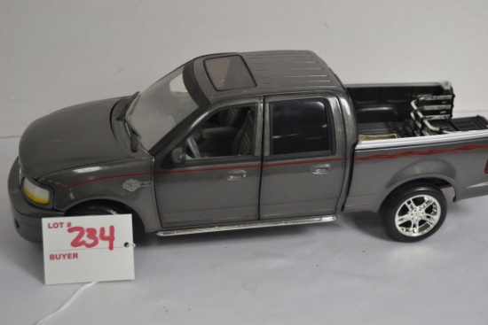 Ertl 2002 Harley Davidson Truck Numbered 1583 of 2502