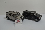 Pair of New 1/27 Scale Maisto Hummer Model