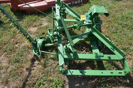John Deere #5 Sickle Bar Mower, Good Shape New Paint, With Cylinder, Book