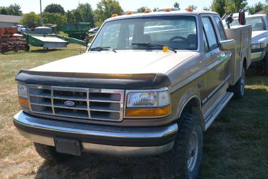1993 Ford F250 XLT Pickup, 174,000, Extended Cab, 4x4, Knapheide 6 Door Service Box With Air Hose Re