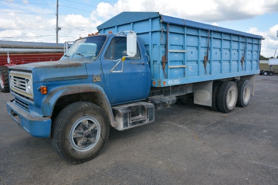 1974 Chevy C-65 10 Wheeler, Shows 45,000 Miles, Blue, 427 Engine, New Carb, Air Brakes, Air Parking