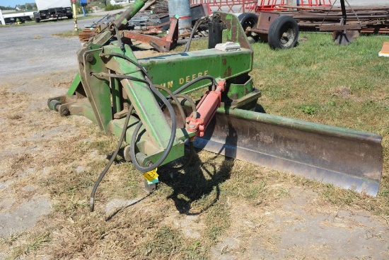 John Deere 3pt Blade, Good Shape, 9', Dual Hydraulic Adjustments