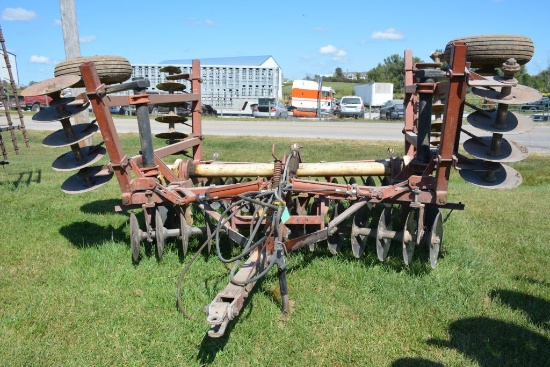 18' Field Cultivator, Good Shovels, Hydraulic Fold