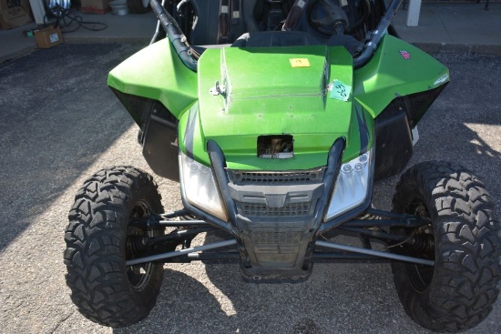 2013 Artic Cat 1000 Side By Side, 4 Seats, 424 Miles, Good Shape, Good Tires, Plastic Roof, Water Co