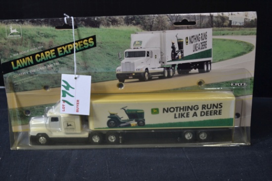 Ertl John Deere Lawn Care Express Truck and Trailer; 1/64 Scale; NIB