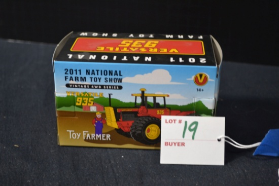 Ertl Toy Farmer 2011 Versatile 935; NIB