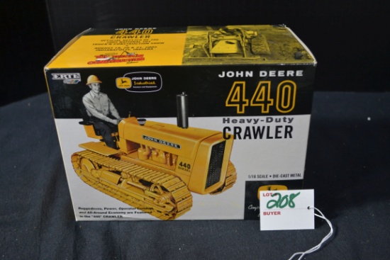 Ertl 2005 National Toy Truck'n Construction John Deere 440 Heavy Duty Crawler; 1/16 Scale; NIB