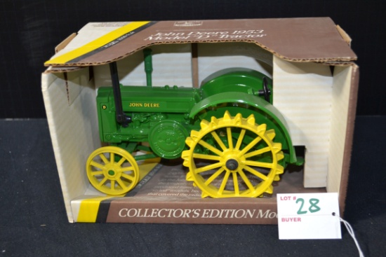 Ertl 1953 John Deere Model "D" Tractor; 1/16 Scale; NIB