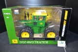 Ertl Precision Key Series 7 John Deere 7020 4WD Tractor; 1/16 Scale; NIB