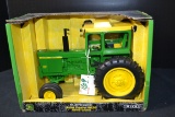 Ertl Collectors Edition John Deere 4620 Cabbed Tractor; 1/16 Scale; NIB