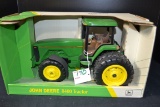 Ertl Collectors Edition John Deere 8400 Tractor; 1/16 Scale; NIB