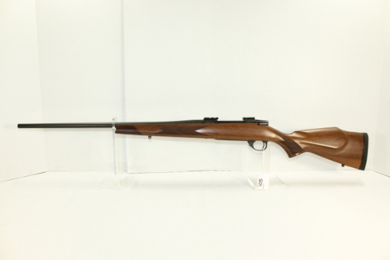 Weatherby Vanguard .300 Weatherby Mag. Cal. Bolt Action w/Drop Plate Rifle; Checkered Walnut Stock;