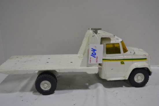 Vintage Ertl John Deere Flat Bed Tow Truck w/Rope and Tilt Bed
