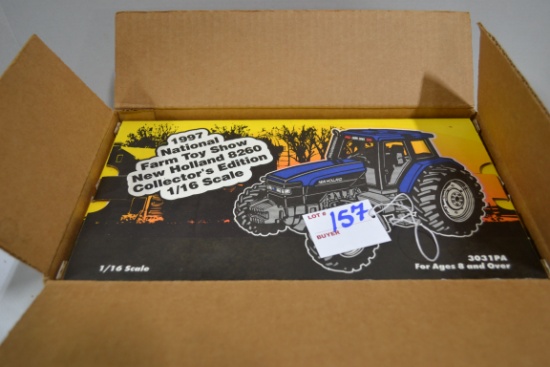 Vintage Ertl 1997 national Farm Toy Show New Holland 8260 Tractor; Collector's Edition; 1/16 Scale;