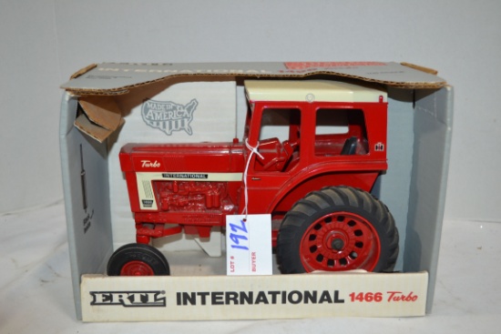 Vintage Ertl International 1466 Turbo Special Edition Tractor; 1/16 Scale; NIB