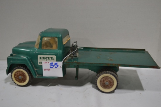 1960s-1970s Ertl International Flat Bed Tow Truck