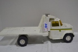 Vintage Ertl John Deere Flat Bed Tow Truck w/Rope and Tilt Bed