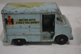 Vintage International Metro-Mite Delivery Truck
