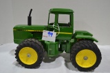 Ertl John Deere 4WD Dualed 80 Series Tractor