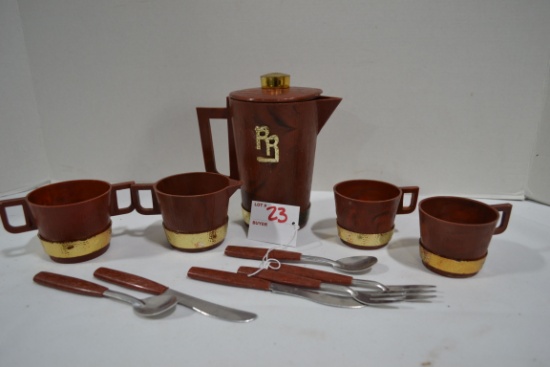 Vintage Roy Rogers Bakelite Coffee pot, 2 Cups, Creamer, and Sugar with Cutlery by Ideal Toys