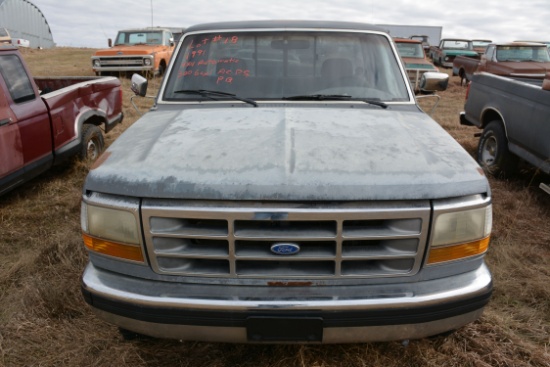 1992 Ford F-150 XLT 4x4 Pickup w/AT, 300 6-Cylinder Engine, AC, PS, and PB