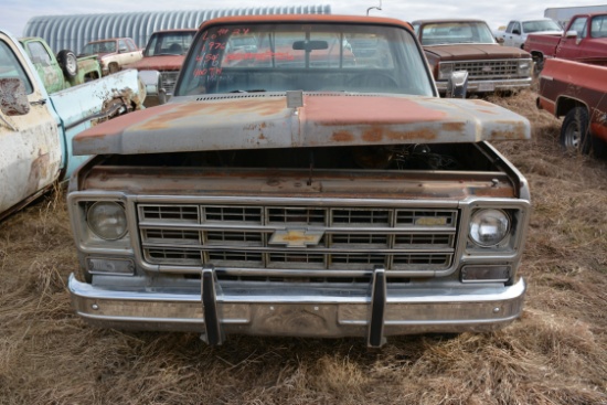 1976 Chevrolet Silverado 10 Pickup w/TH400 Transmission, PS, PB, and 454 Motor on Pallet