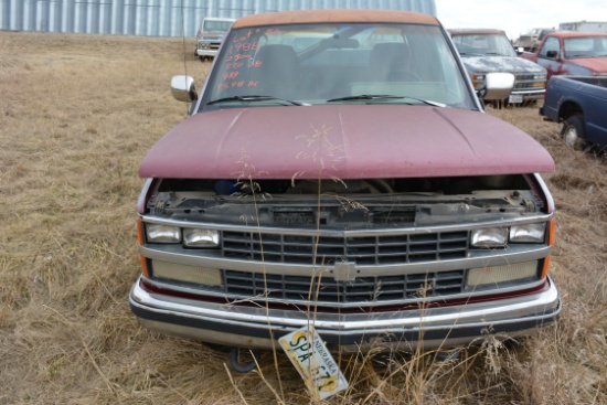1989 Chevrolet 2500 4x4 Pickup w/AT, 350 VI Engine, AC, PS, and PB