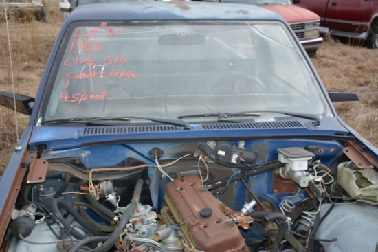 1985 Chevrolet S10 Pickup Parts Truck w/4-Speed Transmission