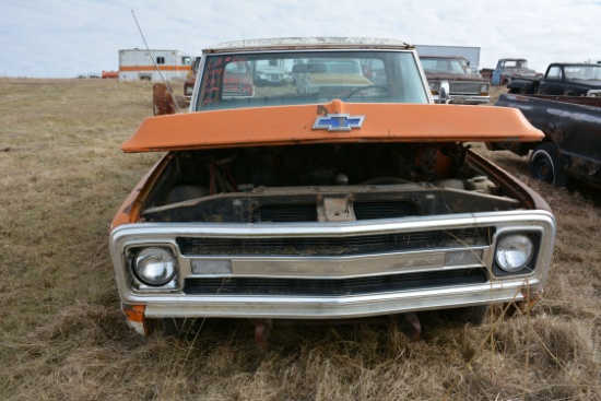 1971 Chevrolet C-10 Pickup w/Automatic Transmission, V8 350 Engine, AC, PS, and PB