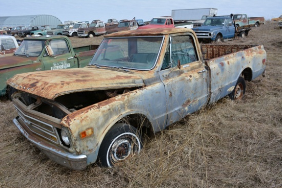 1967 Chevrolet Pickup; NO ENGINE, NO TRANSMISSION; Doors will not open.