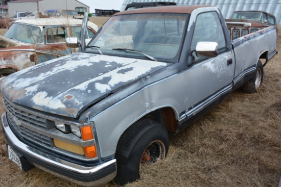 1989 Chevrolet 1500 Pickup w/AT, 350 V8 Engine, AC, PS, and PB