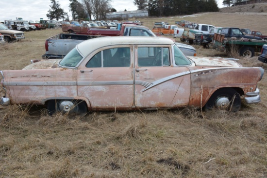 1956? Ford Town Sedan w/AT and V8 Engine; HAS TITLE