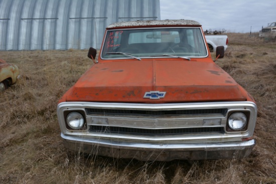 1969 Chevrolet K5 4x4 Blazer w/AT, 350 V8 Engine, PS, and PB