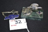 Chevrolet Flying Eagle Mounted on Green Marble Mini Paperweight 2-3/4