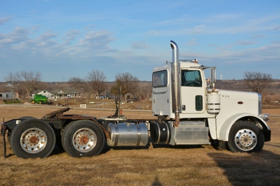 2012 Peterbilt 388 Semi, Twin Screw, 12.9L Paccar 485hp Engine, Steers 11R24.5 Tires @80%, Virgin 11