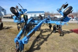 Nutriplacr 9 Shank NH3 Bar, Good Paint, Good Tires, Field Ready
