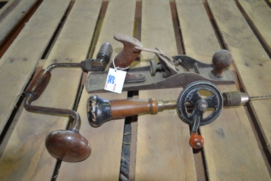 Group  of 3 Vintage Handheld Woodworking Tools including Two Drills and Baili No. 5 Plane