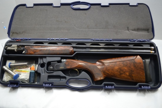 Beretta Model 686 Onyx Pro 12 Ga. 3" Cham. Double BBL O/U Shotgun w/30" Screw-in Choke Vent Rib BBL