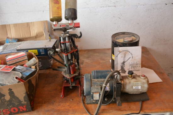 MEC 9000 Series Hydraulic-Powered Shell Reloader