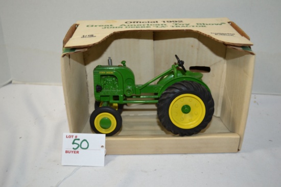 Spec Cast 1992 Great America Toy Collector's Edition John Deere Model LA 1/16 Scale Tractor w/Box