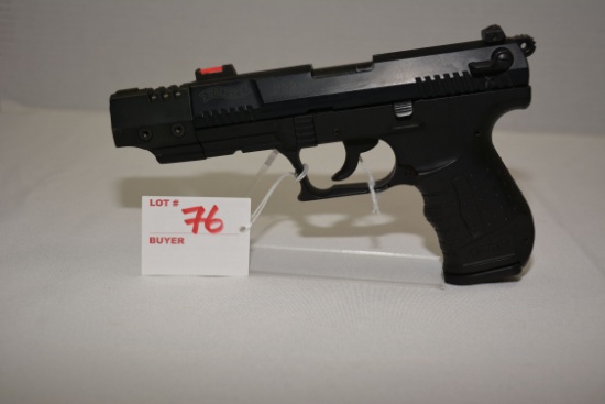 Walther P22 .22 LR Cal. Semi-Auto Double Action Pistol w/Adj. Rear Sight, Fiberoptic Front Sight, an