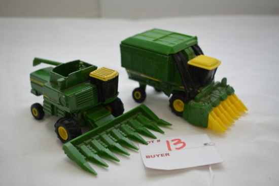 Ertl John Deere Titan Combine and Cotton Picker; 1/64 Scale