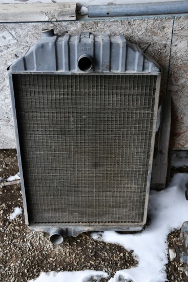 Used John Deere 4440 Radiator, Leaks