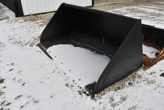 JD LM90 Material Bucket, Smooth Edge, Like New, Skidloader Hookup, SN: PXBUL90E00144