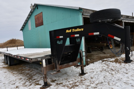 2015 Hull Trailer Tilt Bed, Electric Over Hydraulic, 30', 8'wide, Electric Winch, Good Wood Floor, T