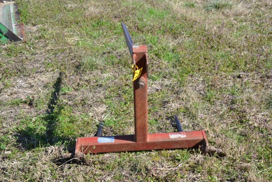 Superior Products 3pt Bale Spear, 1 Long 2 Short, Red, Bent