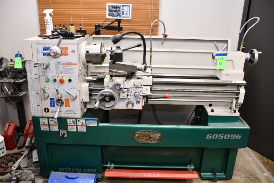 Grizzly 16"x40" Professional Gunsmith Lathe Model G0509G w/4hp/3hp 3-Phase Motor, Digital Readout,